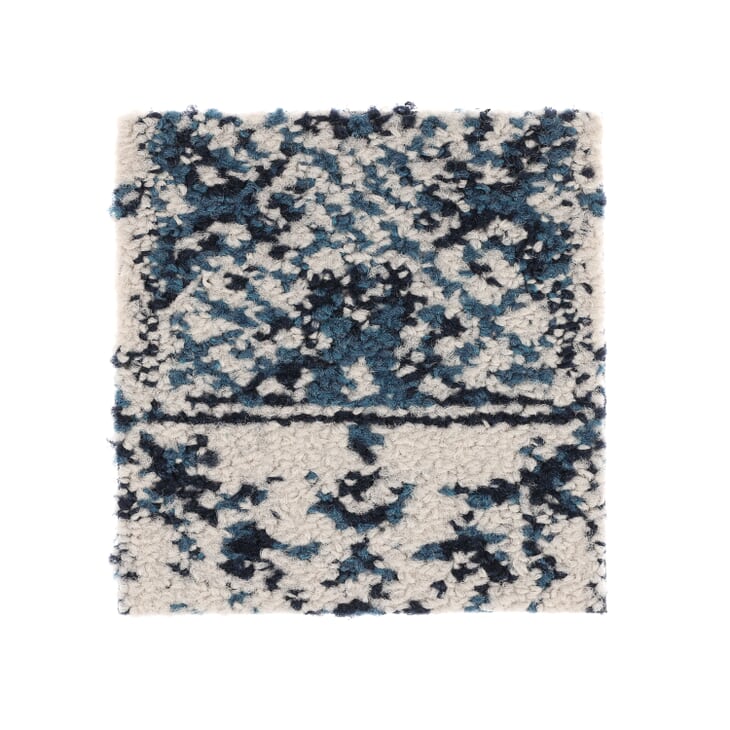 Sample card spin image